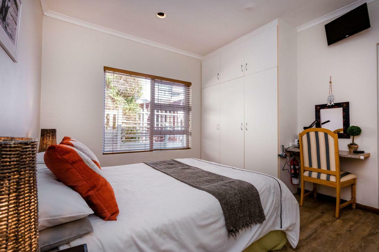 49 On Cliff Hotel Gansbaai Exterior photo