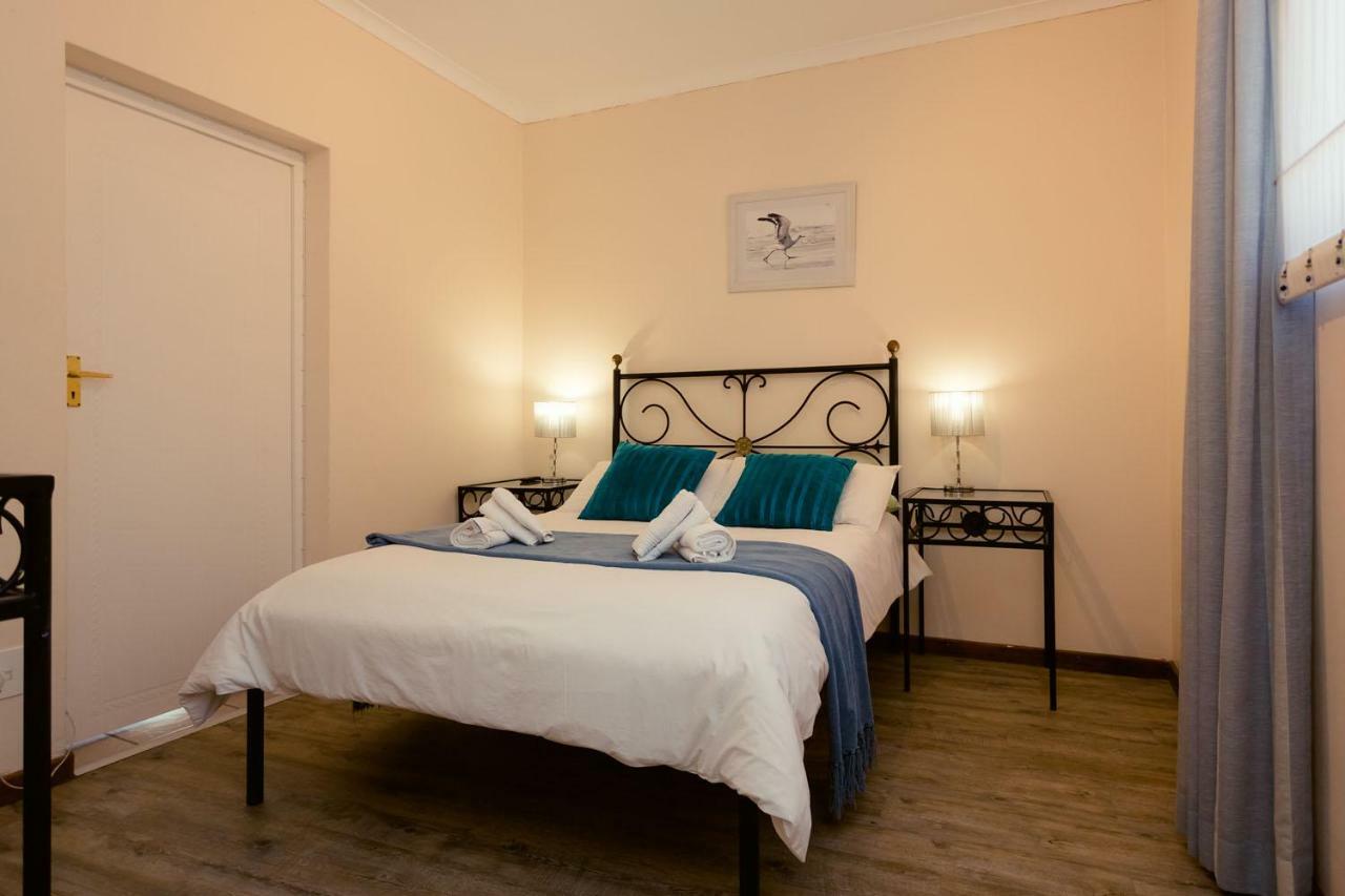 49 On Cliff Hotel Gansbaai Exterior photo