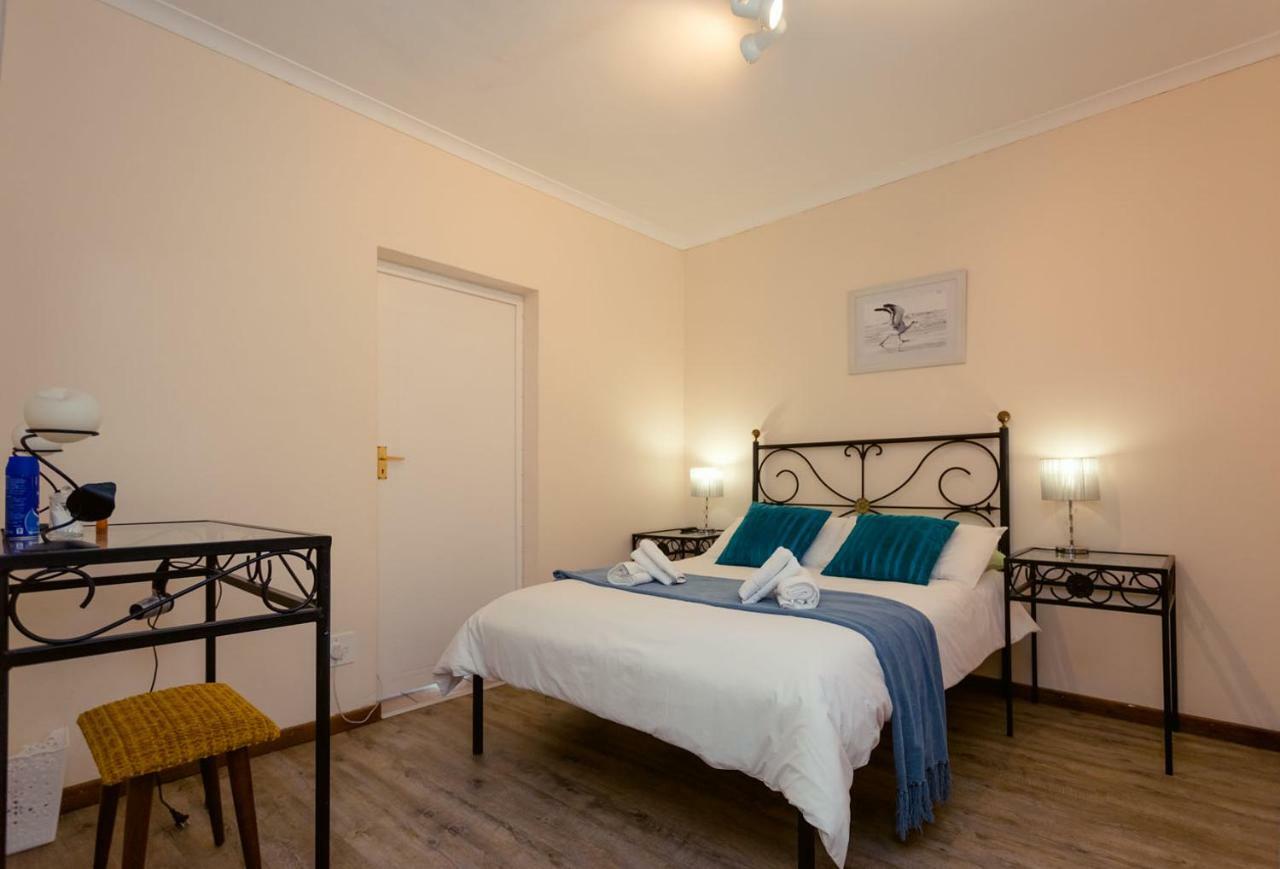 49 On Cliff Hotel Gansbaai Exterior photo